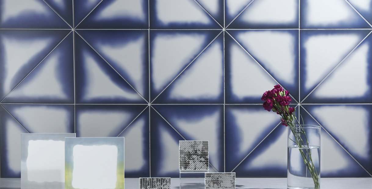 SHIBORI TRIANGLE INDIGO BLUE 